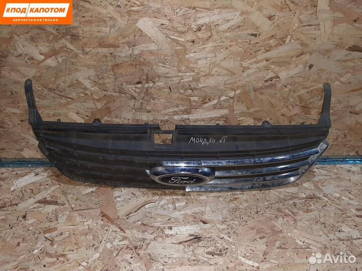 Решетка радиатора верхняя Ford Mondeo 4