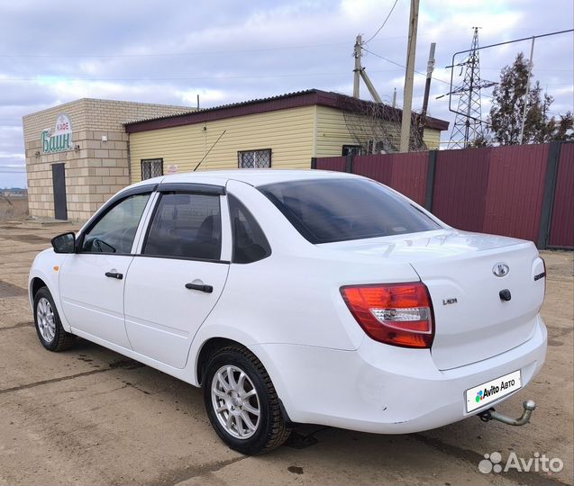 LADA Granta 1.6 AT, 2015, 140 000 км