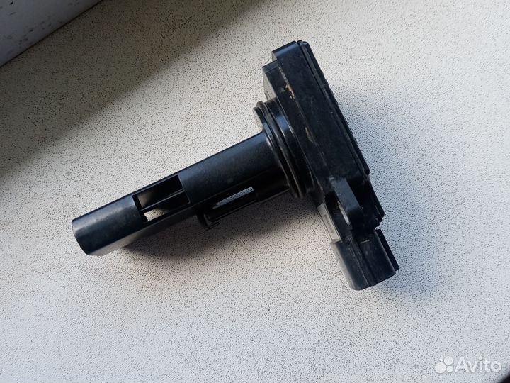 Датчик расхода воздуха mitsubishi MR985187