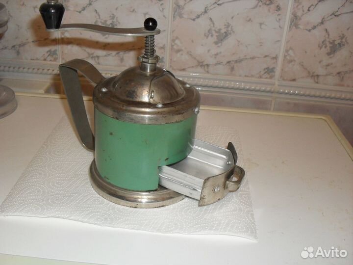 Кофемолка ручная из СССР