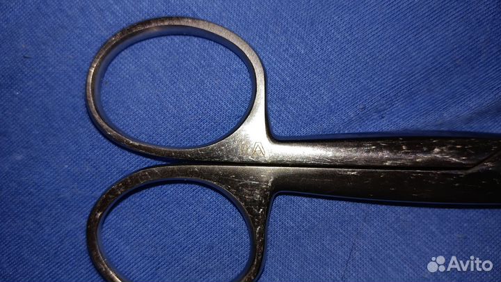 Зеркало печеночное и анатомические ножницы