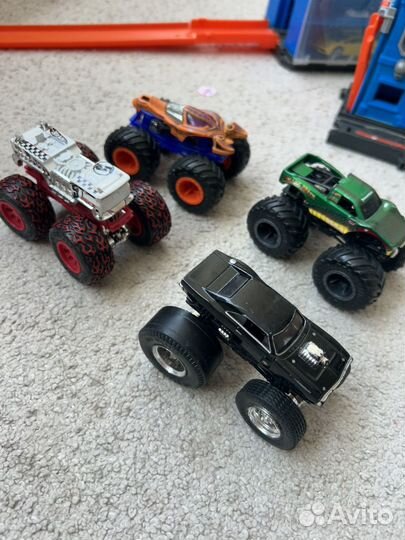Машинки монстр трак Hot Wheels