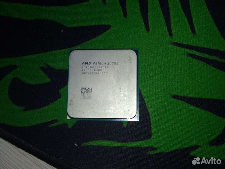 Процессор AMD Athlon 200ge, графический