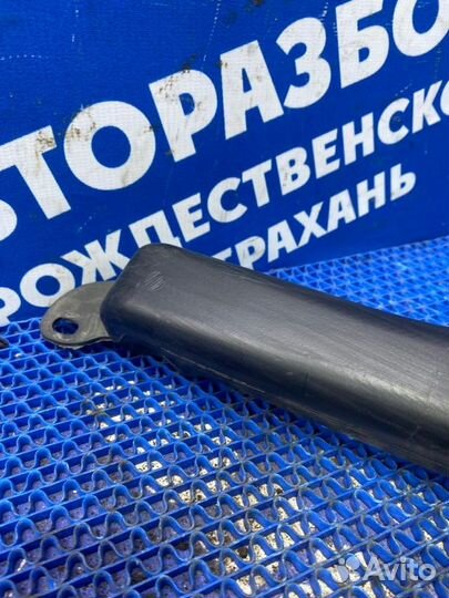 Воздуховод Opel Astra H седан 2008