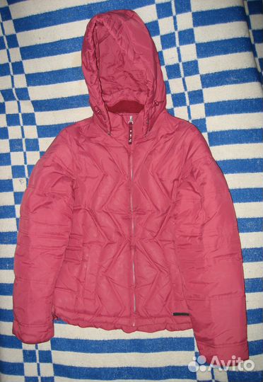 Куртка (пуховик) зимняя женская бордовая