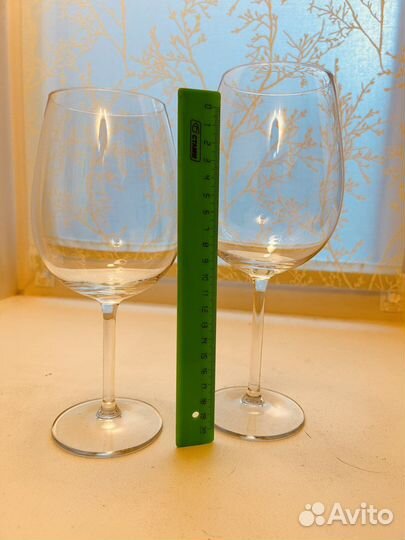 Бокалы для вина новые