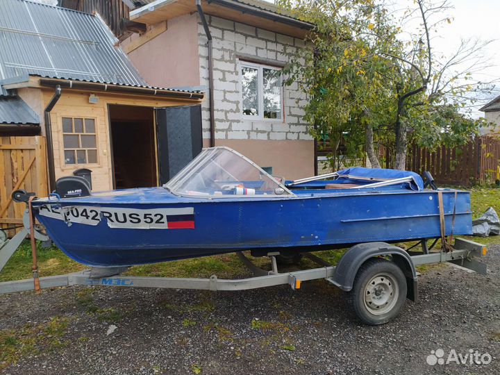 Лодка моторная
