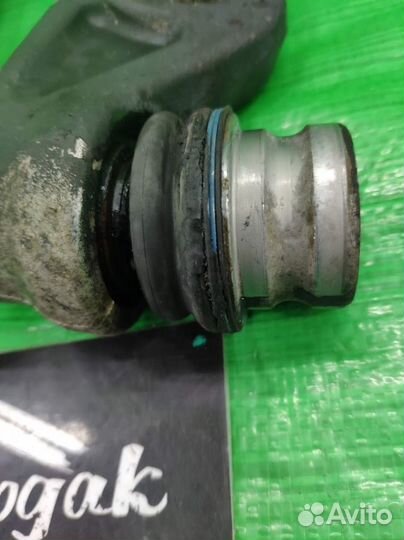 Рычаги перед. нижние Audi Q5 / A4 / A5 / A6 / A7