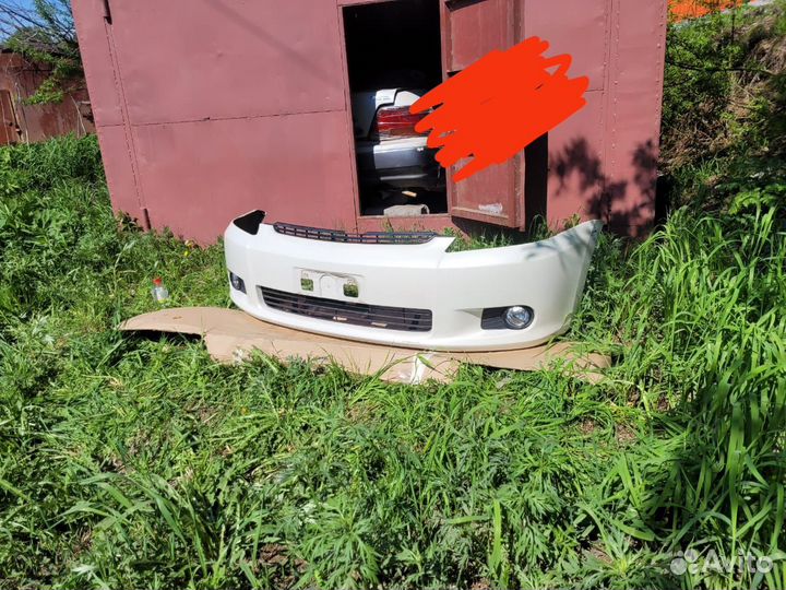 Продам бампер на Тойота Виш