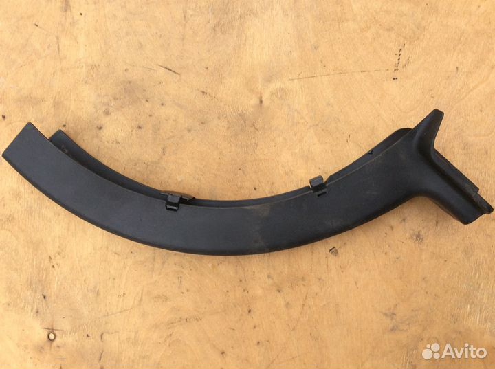 Накладка петли багажника правая Mercedes W216 CL