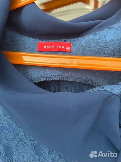 Продаю платье синее универсальное