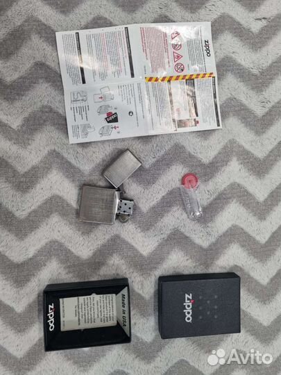 Зажигалка бензиновая zippo