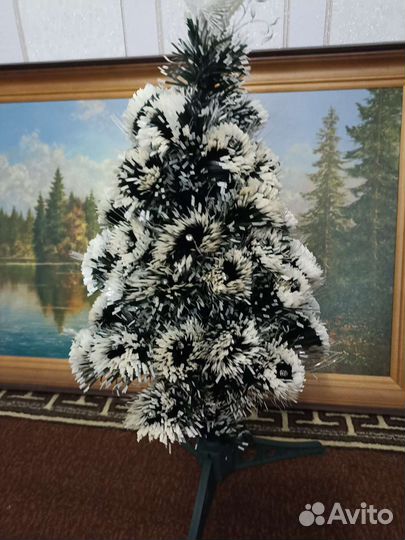 Елка искусственная светящаяся