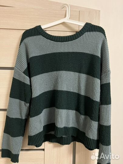 Свитер