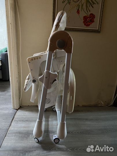 Стульчик для кормления tommy