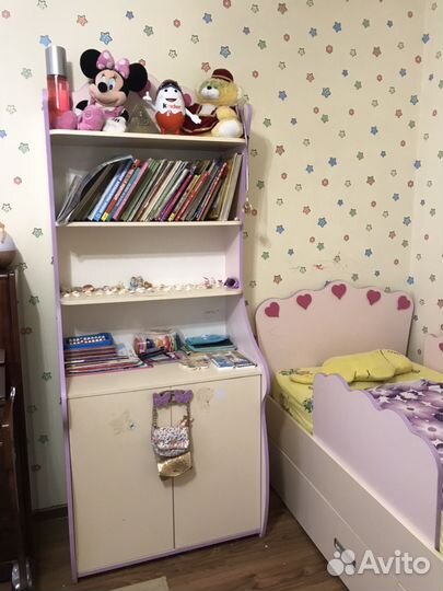 Продам набор детской мебели