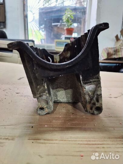 Масляный поддон Ford mondeo II форд мондео 2