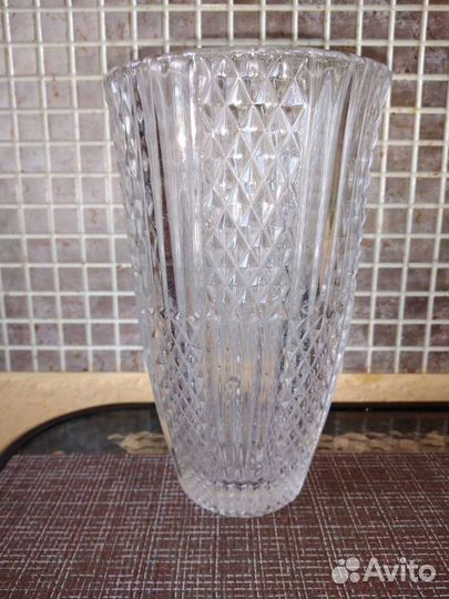 Хрустальная ваза