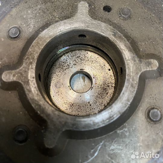 Механизм изменения фаз грм Ford / Mazda