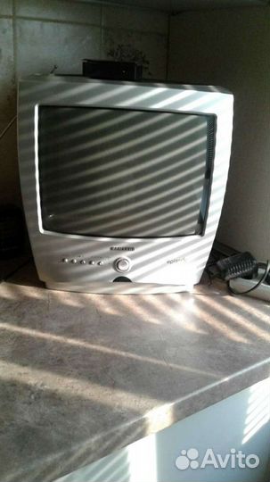 Телевизор samsung