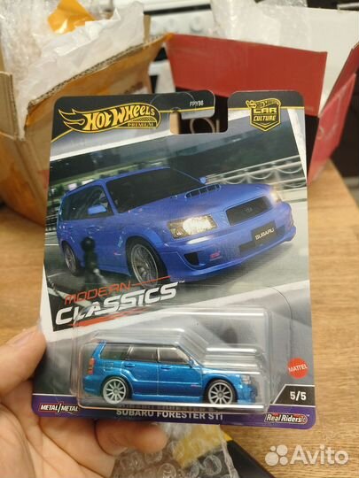 Hot Wheels Premium Modern Classic 4