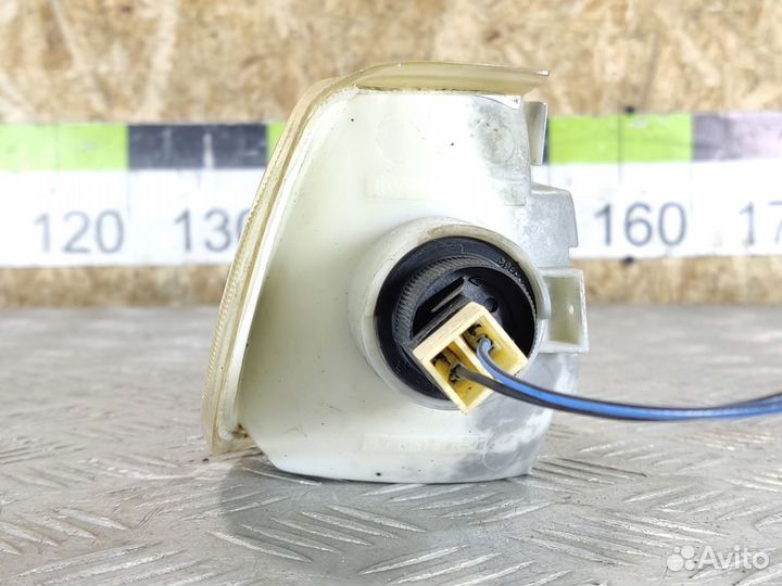 Поворотник левый Vaz 2114