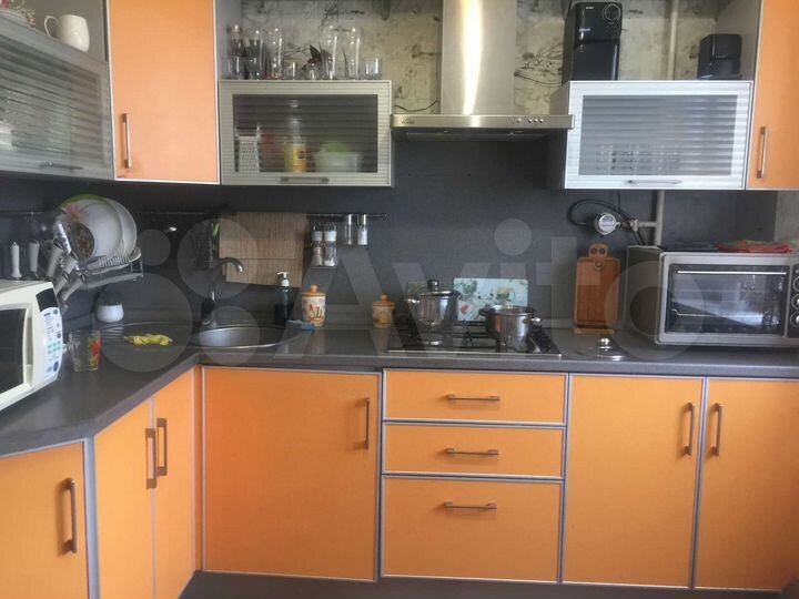 3-к. квартира, 74 м², 6/9 эт.