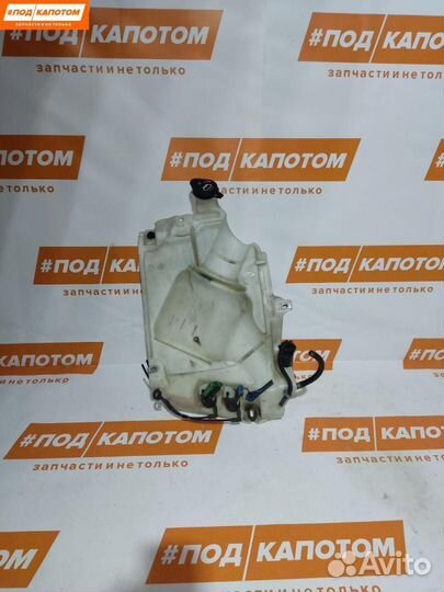 Бачок омывателя передний Chevrolet TrailBlazer