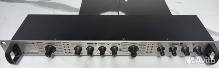 Процессор эффектов T.C. Electronic c 300