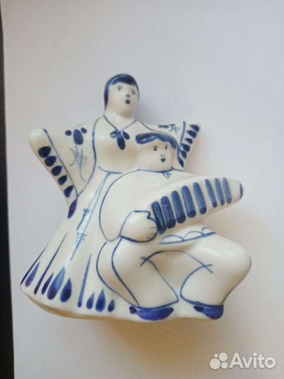 Монеты статуэтки