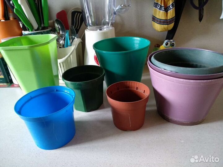 Горшки для цветов пластиковые