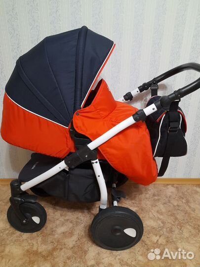 Коляска 3 в 1 Zippy tutis