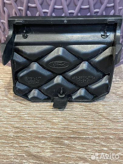 Заглушка бампера ford focus 3 задняя