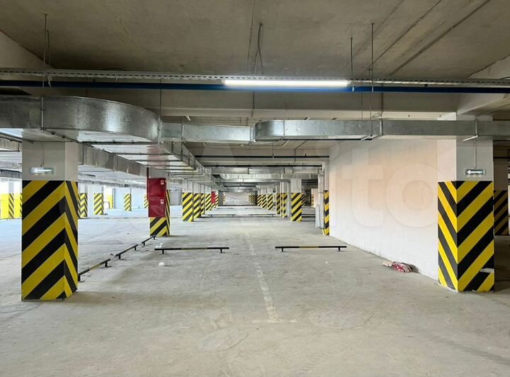 Машиноместо, 13 м²