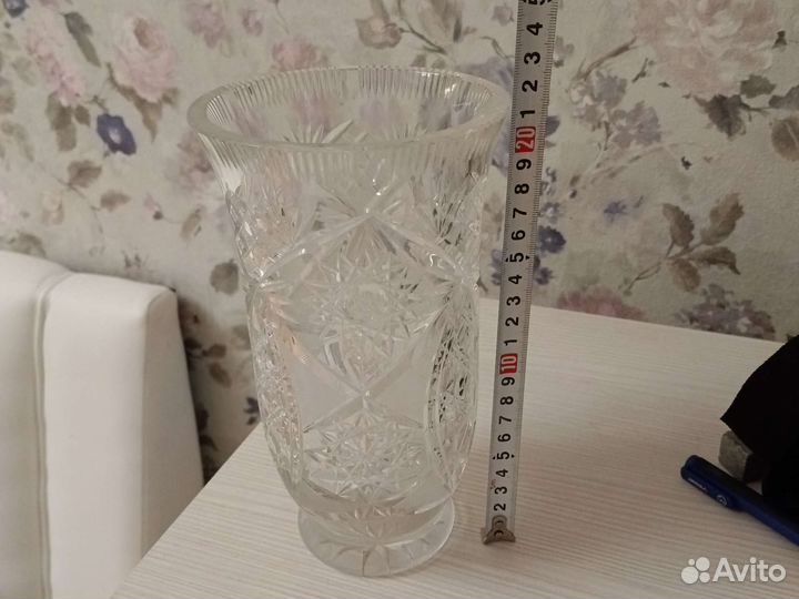 Хрустальная ваза