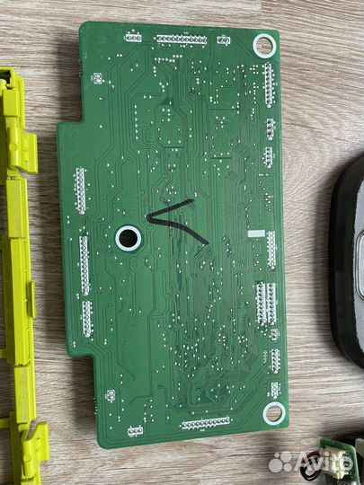 Запчасти для робота пылесоса Lg hom bot square