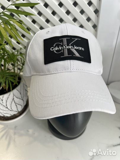 Кепки и бейсболки новые