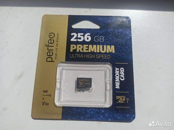 Карта памяти MicroSD 256GB новая