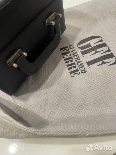 Дорожный набор для алкоголя gianfranco ferre