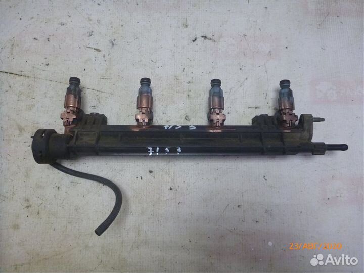 Топливная рампа Hyundai Sonata EF G4JP 2004