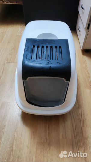 Закрытый лоток для кошек большой