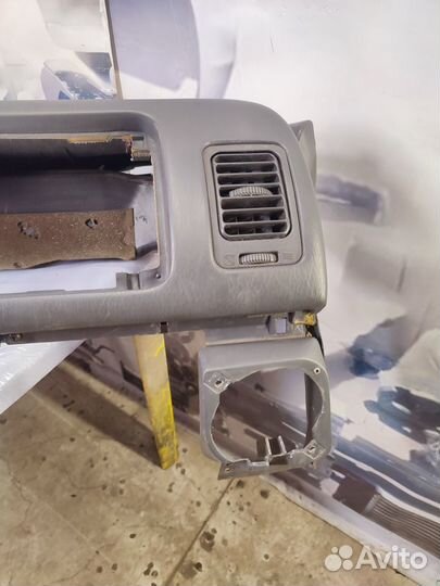 Торпедо Mitsubishi Pajero Sport