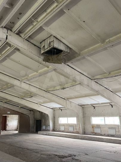 Склад, 2100 м²