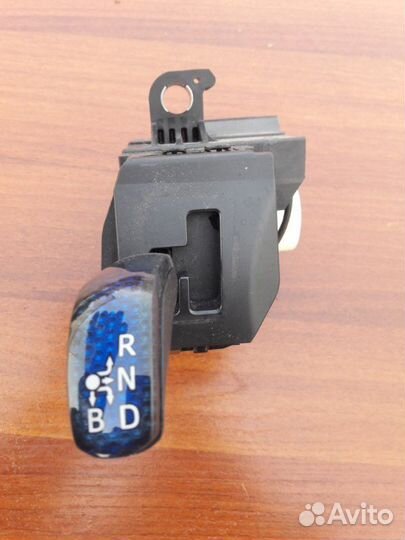 Селектор АКПП Toyota Sai AZC10 2azfxe 2010