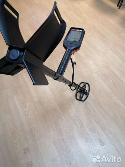 Металлодетектор Quest X10 Pro