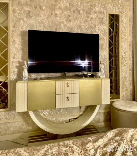 Консоль,тв тумба,комод.Продажа выстав.образцов