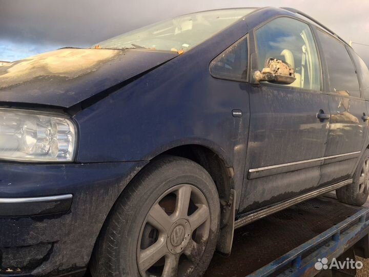Переднее левое крыло Volkswagen sharan