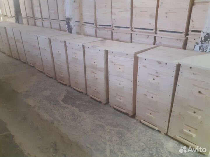 Улья для пчел на 11 рамок