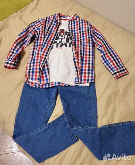 Костюм на мальчика р-р 128