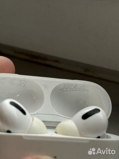 Apple Air Pods Pro (1 Gen)